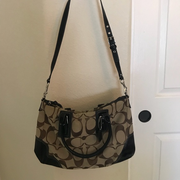 Coach Handbag - Picture 1 of 4